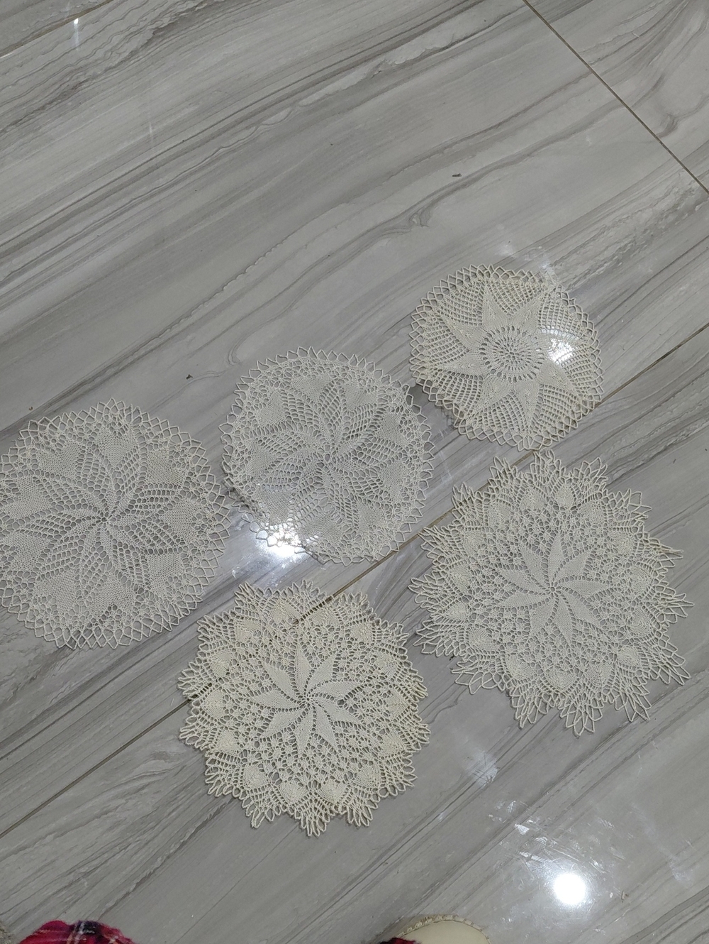 Set of 5 Round Crochet Lace Doilies - Cream